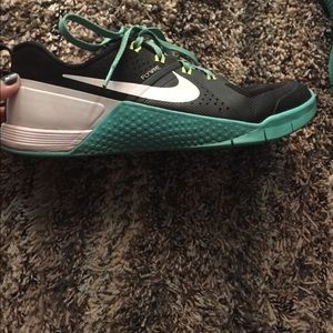 Women’s Nike metcons